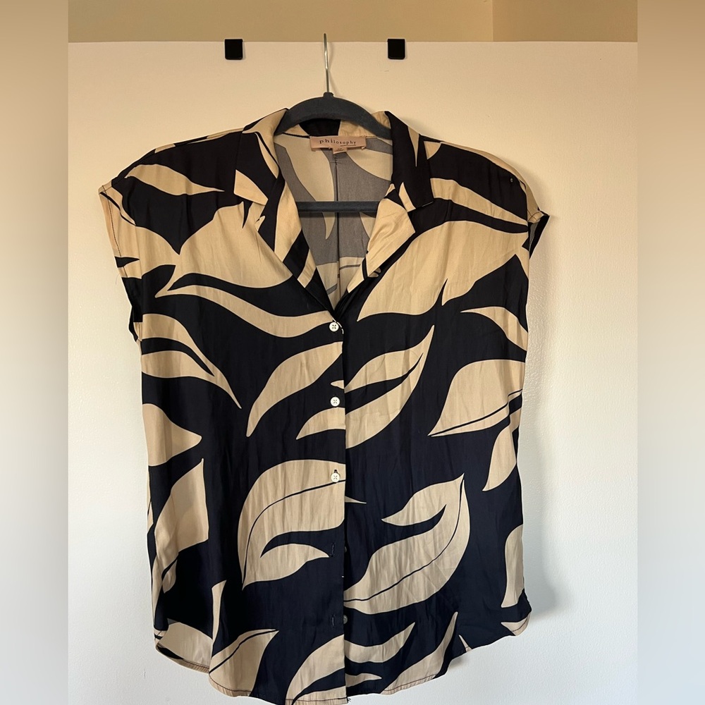 Philosophy Black and Cream Leaf Print Button Down Shirt